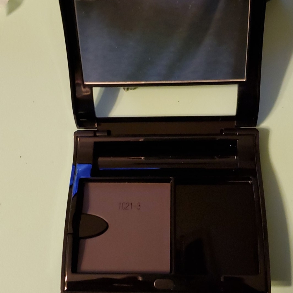 Compact - Picture 2 of 2